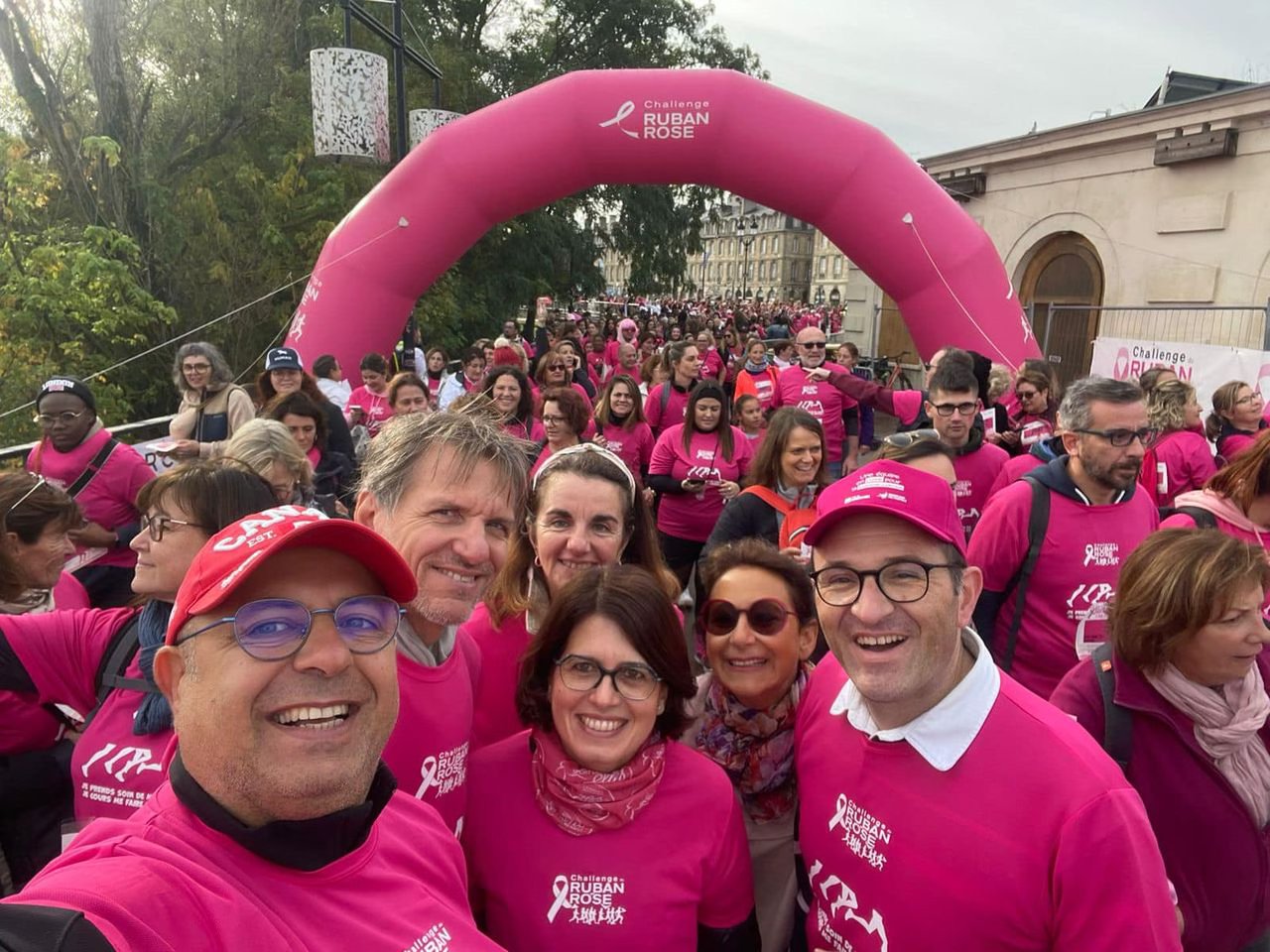 L'équipe de Vivons nos Quartiers au Challenge Ruban Rose